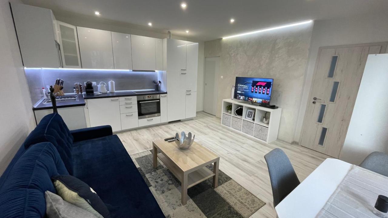 טרנבה Apartment Hospodarska מראה חיצוני תמונה